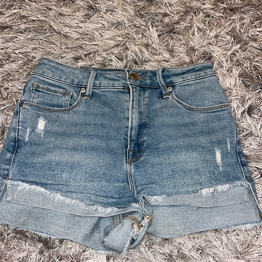 Good American shorts size 4 /27